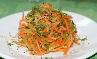 Салат из редьки с овощами по-корейски