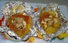 Картофельные лодочки с шампиньонами и сыром, рецепт с фото