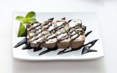 Шоколадные капкейки с клубникой и сырным кремом, рецепт с фото пошагово и видео