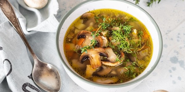 Два рецепта из брокколи: суп и паровые котлетки