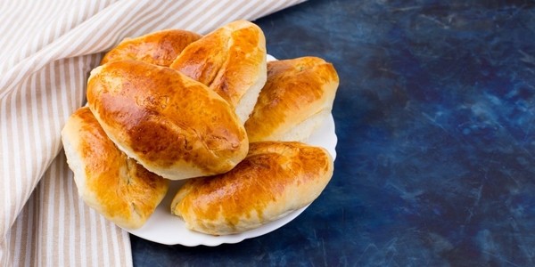 Постные пирожки с картошкой и грибами Постные пирожки с картошкой и грибами
