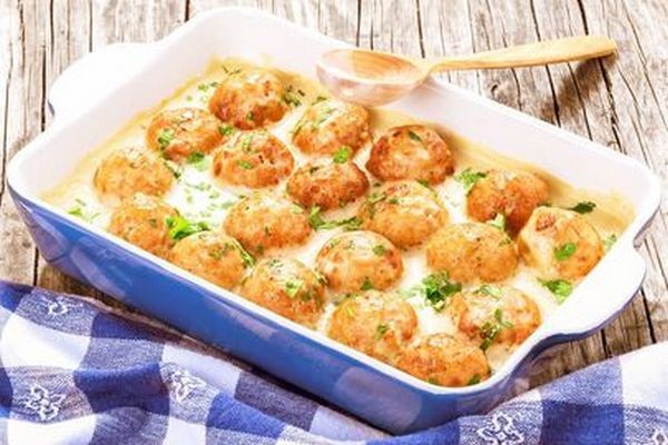 Куриные тефтели с гречкой в сырном соусе, рецепт с фото Куриные тефтели с гречкой в сырном соусе, рецепт с фото