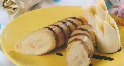 Блинчики с бананами и карамелью
